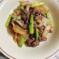 yukarin222's cooksnap of when they made 【楽めし】牛肉とアスパラの生姜醤油炒め.