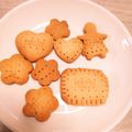 ことみみ's cooksnap of when they made シンプルビスケット★サクサク★マリー風.