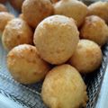 チーチキン's cooksnap of when they made 話題入り♡ポンデリング食感のドーナツ.