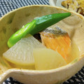 たまさぶろうの部屋's cooksnap of when they made 塩鮭と大根のことこと煮….