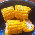 はなちゃん929's cooksnap of when they made 【楽めし】とうもろこしはレンジで5分.