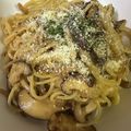 MOJIー's cooksnap of when they made チーズたっぷりしいたけソテー.