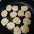 phnanzu's cooksnap of when they made ☆簡単☆コーンとカレーの鶏の丸め焼き.