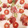 SakuranboX's cooksnap of when they made 生ハムのアボカドクリームチーズ巻き。.