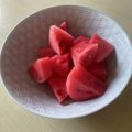 ピーナッツ子♪'s cooksnap of when they made 切りやすくて簡単！すいかサイコロ切りコツ.