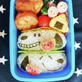 景と浩's cooksnap of when they made 【キャラ弁】スヌーピーの俵おにぎり弁当.