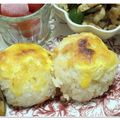 ゆけり３兄弟's cooksnap of when they made 鮭のチーマヨおにぎり♡.