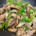 やよい・M's cooksnap of when they made 簡単&時短☆椎茸ピーマン豚バラの甘辛炒め.