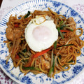 ジョングレ's cooksnap of when they made 我が家の月見焼きそば(*^m^*).