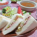 イベ長's cooksnap of when they made 定番！ハムとツナマヨのサンドイッチ.