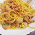 ＊＊カヲル＊＊'s cooksnap of when they made 豚こまえのきのバター醤油パスタ.