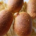 くむちん's cooksnap of when they made 30分で！？不思議パンの全粒粉コッペパン.