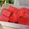 ひっこ's cooksnap of when they made スイカをカットして種を取りタッパーに.