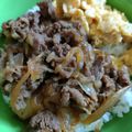 こんこんこんのん's cooksnap of when they made 吉野家の牛丼にも負けない*黄金比率*牛丼.