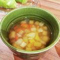 麻's cooksnap of when they made 超簡単　夏野菜のコンソメスープ.