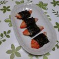 ジョングレ's cooksnap of when they made カニかまの海苔巻バター焼き.