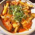 まーちゃろう's cooksnap of when they made しめじとキムチのチーズ炒め.