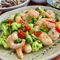 Superlittleboo's cooksnap of when they made エビがごろごろ♪ブロッコリーの中華風炒め.