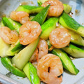 kinniko's cooksnap of when they made 簡単♪︎えびときゅうりのうま塩炒め♡♡♡.