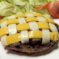 mielle's cooksnap of when they made お弁当にも＊チーズ編みハンバーグ＊.
