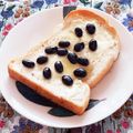 クレイプメートル's cooksnap of when they made 甘納豆＆クリチートースト～♪.