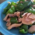 リンリン☆☆☆'s cooksnap of when they made 鶏胸肉とピーマンのオイスターソース炒め.