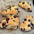 クック65IQSZ☆'s cooksnap of when they made 本物みたい！スタバのブルーベリースコーン.