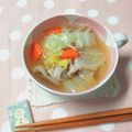 Newチヨコっと♪'s cooksnap of when they made 母の豚汁☆豚バラと白菜のコンソメスープ.