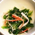 hiromi_ja's cooksnap of when they made レタス大量消費☆カニカマレタスのお浸し.