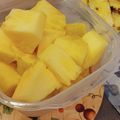 ひっこ's cooksnap of when they made 丸ごと1個！パイナップルの切り方.