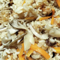ami-rarara's cooksnap of when they made 舞茸の炊き込みご飯.