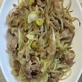 ゃゃッキりん梵's cooksnap of when they made もやしキャベツ豚こまの簡単野菜炒め.