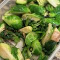 saki1010's cooksnap of when they made 無限に食べれる芽キャベツの塩昆布サラダ.