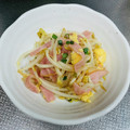 ままやー's cooksnap of when they made 簡単！もやしとハムの卵とじ♪.