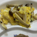 ゆいまーるん's cooksnap of when they made ■エリンギのとろとろ♪半熟たまご炒め■.
