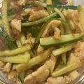 yomo1229's cooksnap of when they made さっぱり♡きゅうりとサラダチキンの梅和え.