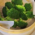 ばとん's cooksnap of when they made 濃くて美味しい！ブロッコリーの蒸篭蒸し.