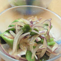 ＊ｈａｎａｃａｆｅ＊'s cooksnap of when they made 簡単すぎ・・・新たまねぎとわかめのサラダ.