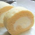 ロクシタンマニア's cooksnap of when they made ミルククリームのふわふわシフォンロール.