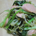 Ｒｅｃｏｔｙ's cooksnap of when they made 魚肉ソーセージとほうれん草のオイマヨ炒め.