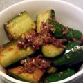 あげはる's cooksnap of when they made キュウリの簡単ピリ辛炒め.