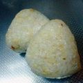 ぶぶくん's cooksnap of when they made ほんのりチーズの香り♪おかかおにぎり.