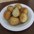 よちりん's cooksnap of when they made ☆ホットケーキミックスでおいもボール☆.