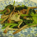 おだっぴ's cooksnap of when they made 小松菜とキノコの中華炒め♪.