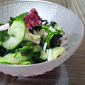 ぺたん子's cooksnap of when they made 暑い日に☆簡単♪わかめときゅうりの酢の物.