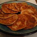 weeyui's cooksnap of when they made 離乳食にも！ノンオイルきなこホットケーキ.
