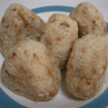 mokoさと's cooksnap of when they made 思わず笑顔✿マグロフレークマヨおにぎり♡.