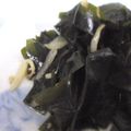 lalamilk's cooksnap of when they made お弁当に♪モヤシとワカメのラー油和え.