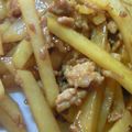 ユキりんご☆'s cooksnap of when they made じゃが芋と挽肉炒め♪.