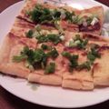 umizarusuki's cooksnap of when they made カリっとトロっと♪油揚げチーズのおつまみ.